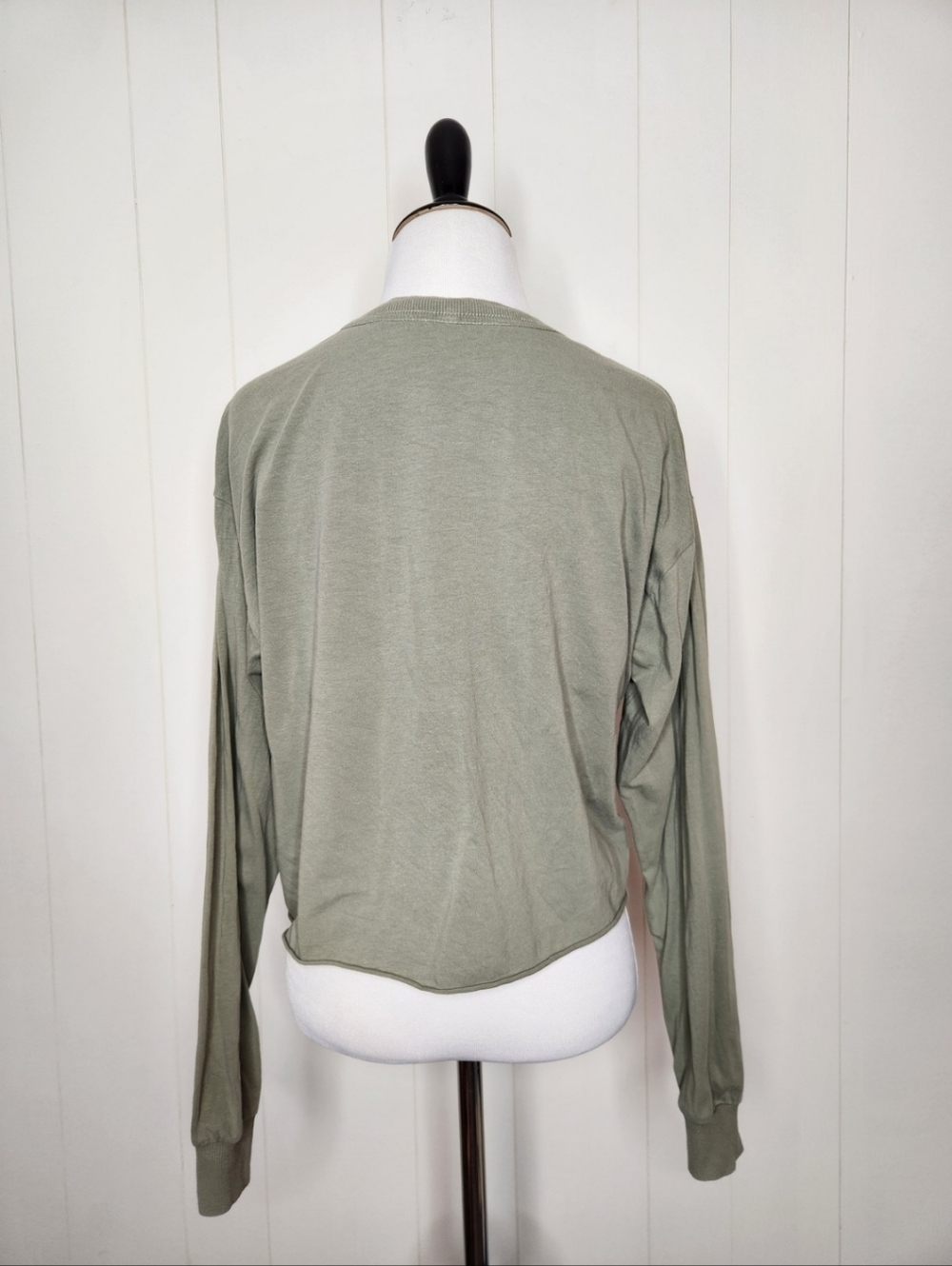 Vuori Laurel Gray Green Long Sleeve Coast Tee Shirt Women's Size Small - Picture 4 of 6